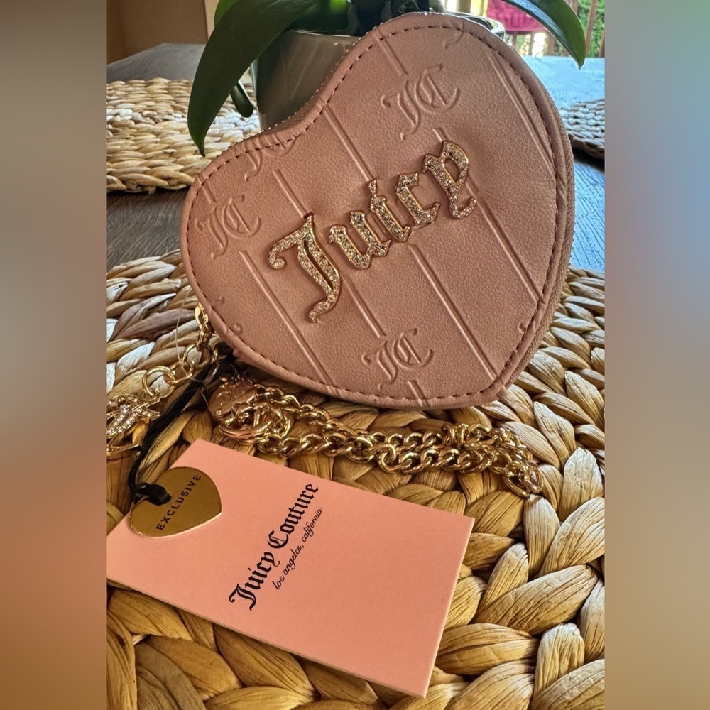 Juicy Couture Drama Queen Heart Coin
Case Wallet Wristlet BNWT